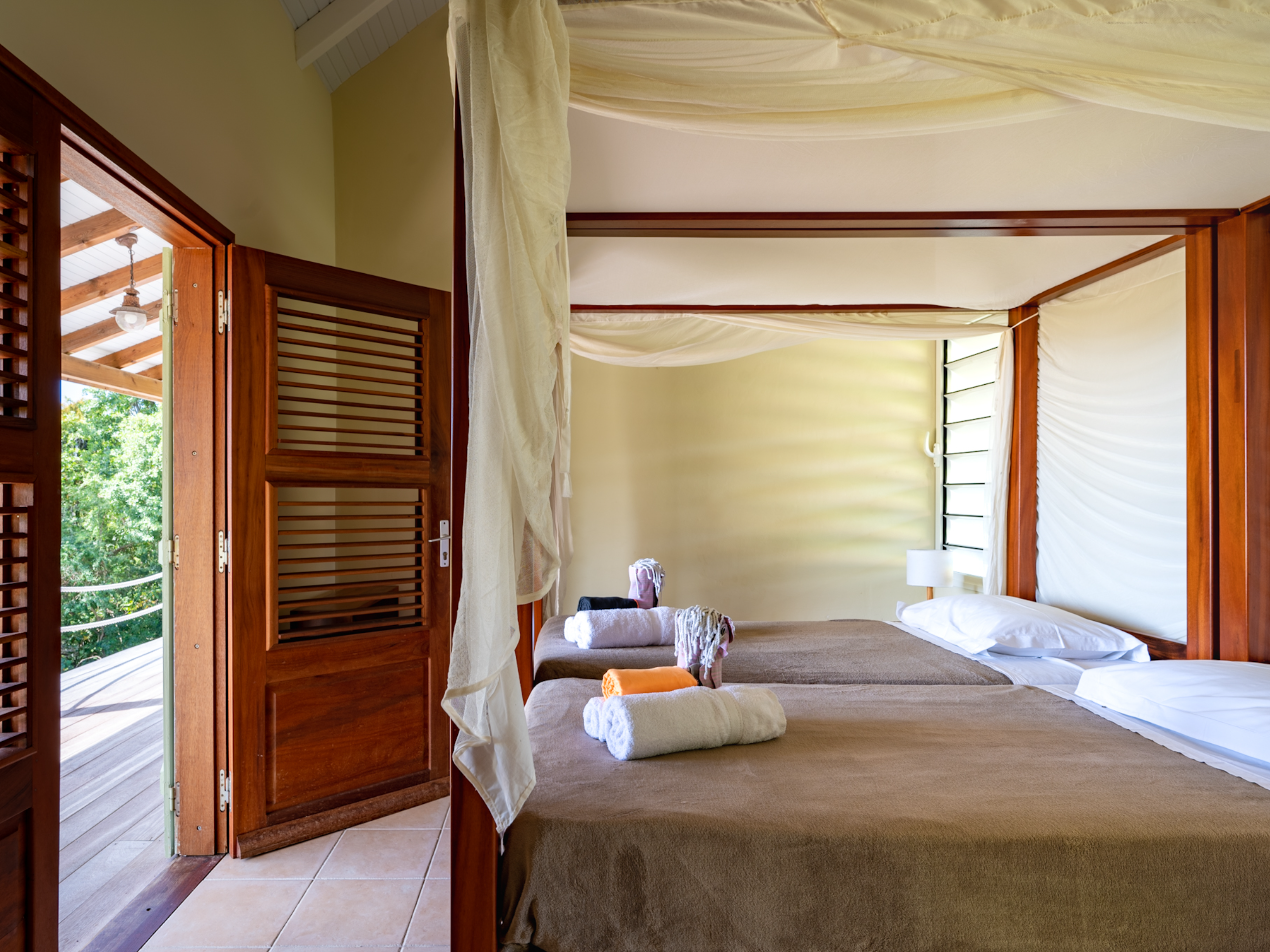 chambre avec 2 lits simples villa jacaranda