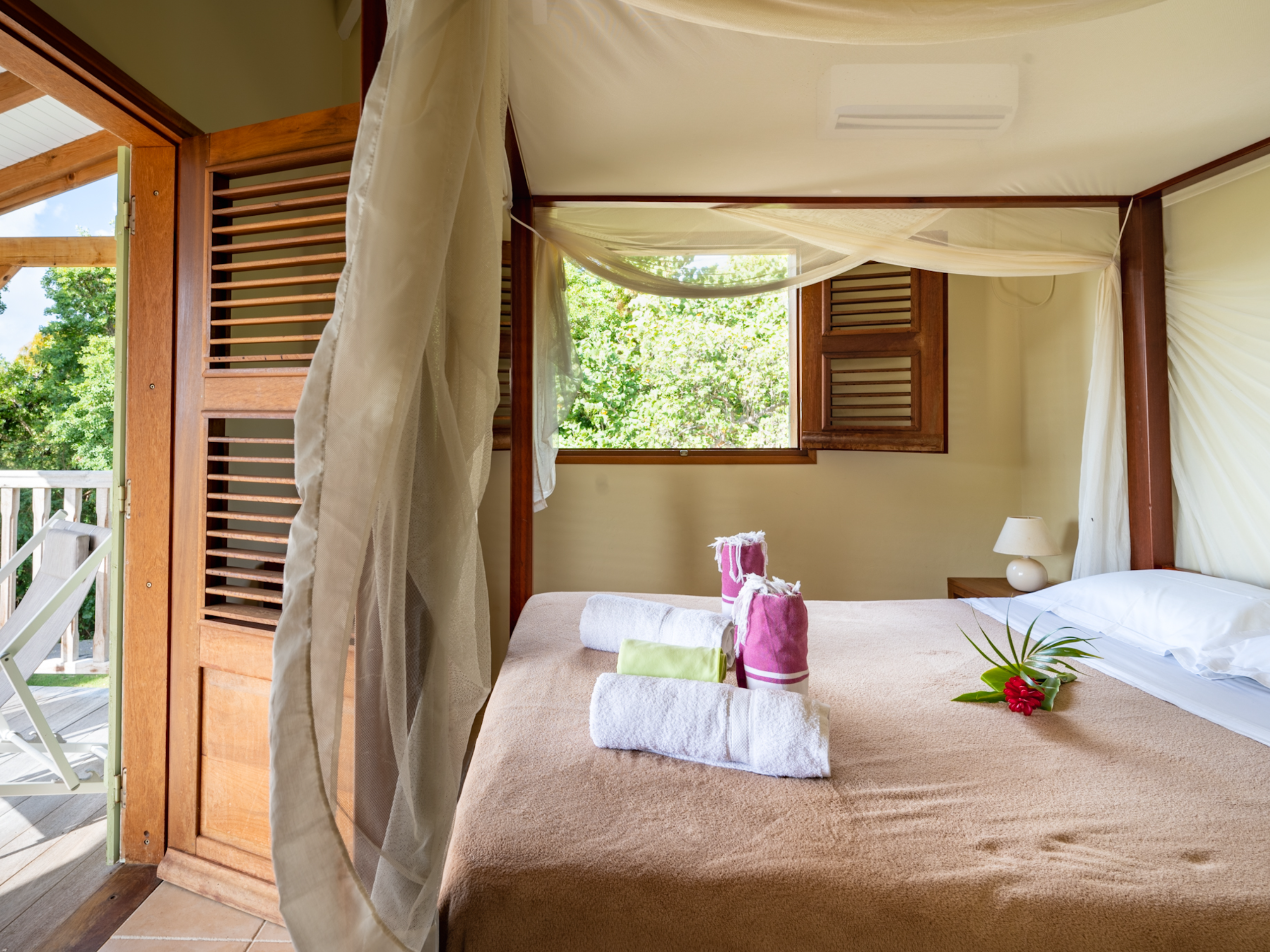 chambre avec lit queen size villa jacaranda